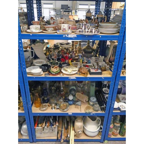 3131 - SELECTION OF VARIOUS ITEMS INCLUDING COLOURED GLASS PARAFFIN LAMPS, ORIENTAL CUPS & SAUCERS, TRINKET... 