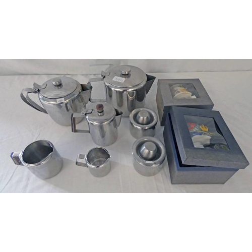 3195C - 2 OLD TUPTON WARE, LIGHTS & STAINLESS STEEL WARE