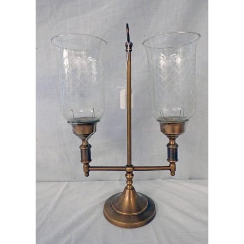 3117A - BRASS CANDLE HOLDER WITH 2 GLASS SHADES