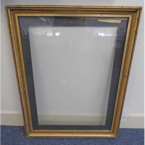 1075 - GILT PICTURE FRAME - 61 CM X 81 CM