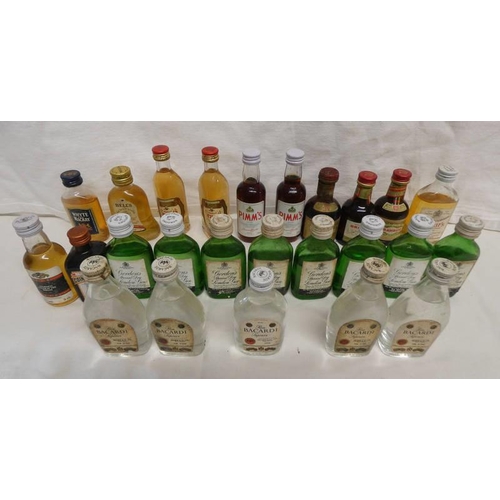 2072 - SELECTION OF MINIATURES TO INCLUDE BACARDI, GORDONS, DRAMBUIE ETC