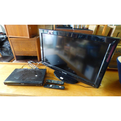 6134 - PANASONIC VIERA 32'' TELEVISION & DVD PLAYER