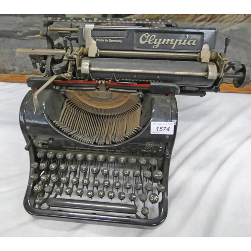 1574 - OLYMPIA MODEL 8 TYPEWRITER BY BUROMASCHINENWEKE