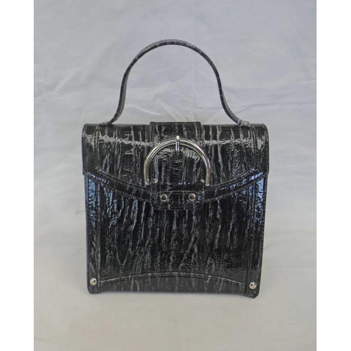 479 - BLACK LEATHER HANDBAG SHAPED JEWELLERY BOX - 27 CM TALL OVERALL