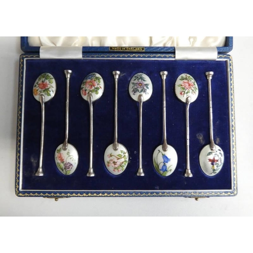 598 - CASED SET OF 8 SILVER TEASPOONS WITH FLORAL ENAMELED DECORATION BY HENRY CLIFFORD DAVIS, BIRMINGHAM ... 