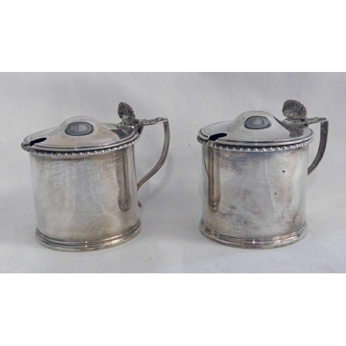 68 - PAIR OF EDWARDIAN SILVER DRUM MUSTARD POTS BY JOHN HENRY RAWLINGS, LONDON 1907 - 230G