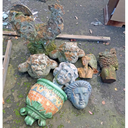 6021 - GOOD SELECTION OF GARDEN ORNAMENTS TO INCLUDE PAIR CONCRETE GARGOULES, CONCRETE ROOSTER ETC