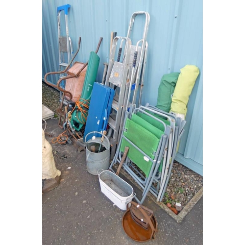 6056 - GOOD SELECTION OF GARDEN TOOLS, 3 LADDERS, WHEEL BARROW ETC