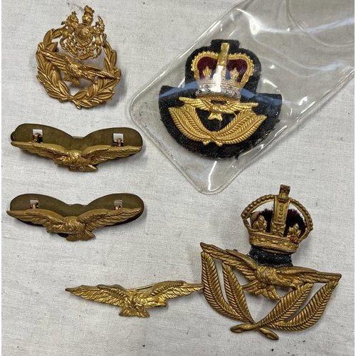 1092 - RAF EAGLE CAP AND OTHER BADGES  -6-