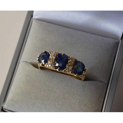 286 - LATE 19TH CENTURY SAPPHIRE & DIAMOND SET RING, THE 3 OVAL SAPPHIRES SET BETWEEN 2 COLUMNS OF 3 DIAMO... 