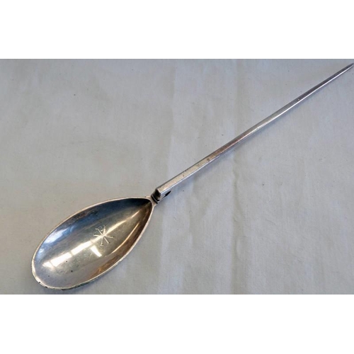 294 - SCOTTISH SILVER ROMAN STYLE SPOON WITH POINTED TERMINAL BY BROOK & SON, EDINBURGH 1932 - 21 CM LONG