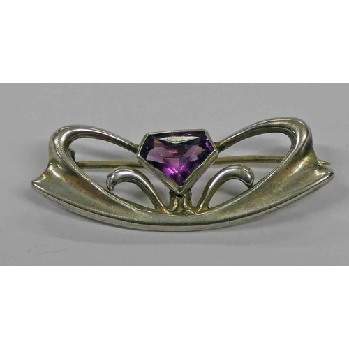 362 - SILVER AMETHYST SET BROOCH BY CHARLES HORNER, CHESTER 1908 - 3.5CM LONG