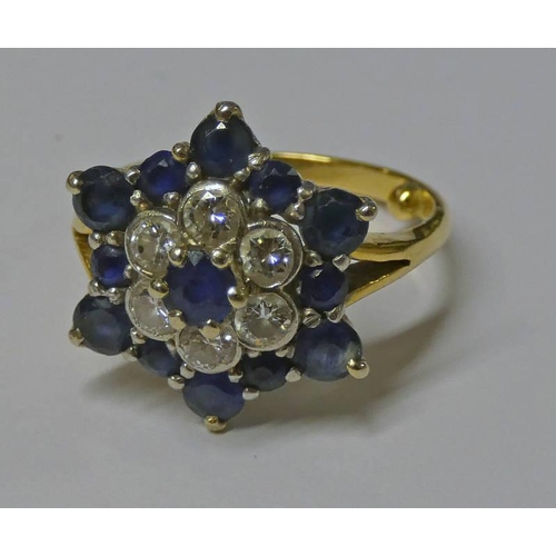 382 - 18CT GOLD DIAMOND & SAPPHIRE CLUSTER RING