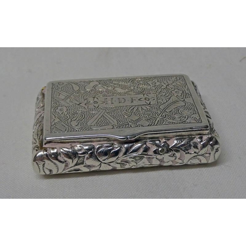 509 - 19TH CENTURY CHINESE SILVER SNUFF BOX WITH FOLIATE DECORATION BY WOSHING SHANGHAI CIRCA 1890 - 5.2CM... 