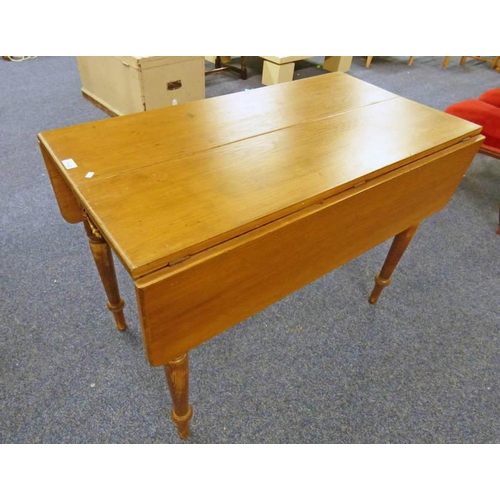 5182 - LATE 19TH CENTURY PINE PEMBROKE TABLE WITH SINGLE DRAWER ON TURNED SUPPORTS, 106CM LONG