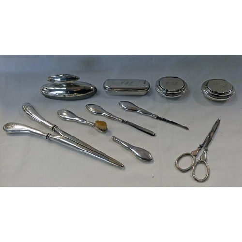 579 - 9-PIECE SILVER MANICURE SET INCLUDING 3 TRINKET BOXES - 75G WEIGHABLE SILVER