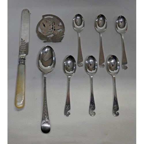 588 - SET 6 SILVER TEASPOONS WITH CURLED TERMINAL FOLIATE ENGRAVED SILVER DESSERT SPOON, SILVER MOTHER OF ... 