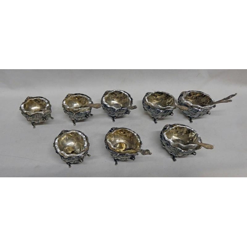 69 - SET OF 8 LATE 19TH CENTURY OR EARLY 20TH CENTURY FRENCH SILVER SHELL SHAPED SALTS WITH GLASS LINERS ... 