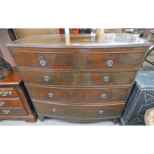 114 - 19TH CENTURY MAHOGANY BOW FRONT CHEST OF 2 SHORT OVER 3 LONG GRADUATED DRAWERS, 96CM TALL X 104CM WI... 