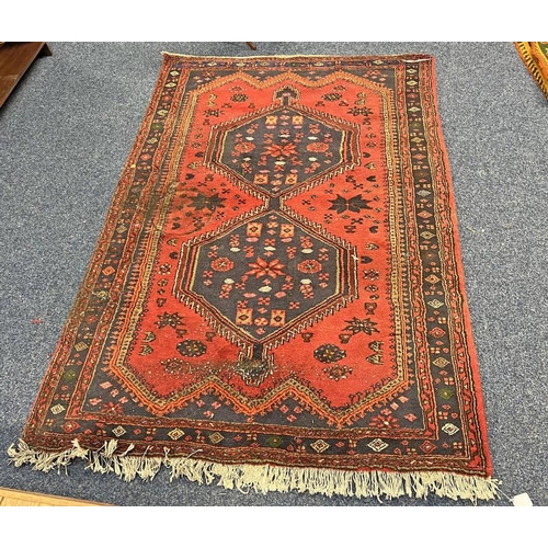 1564 - RED MIDDLE EASTERN CARPET 196 X 131CM