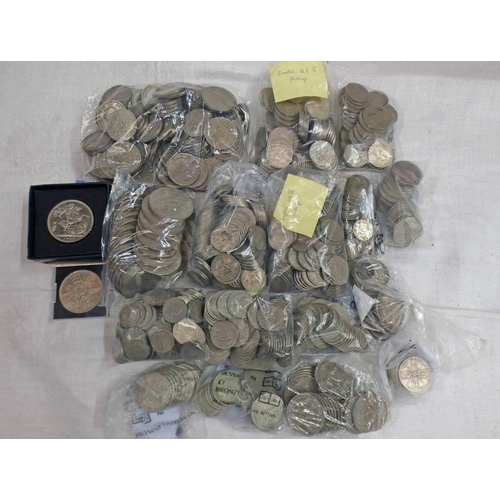 2612 - GOOD SELECTION OF POST 1920 SILVER COINAGE TO INCLUDE 10 X HALF CROWNS DATED 1920-1941, 21 X FLORINS... 