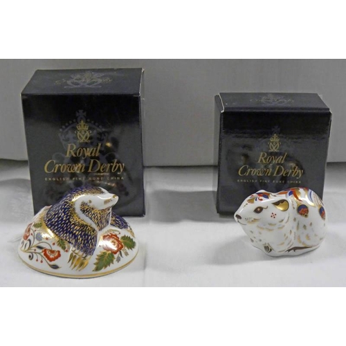 3129 - 2 ROYAL CROWN DERBY IMARI PAPERWEIGHTS MOLE, SILVER STOPPER AND BANK VOLE, GOLD STOPPER