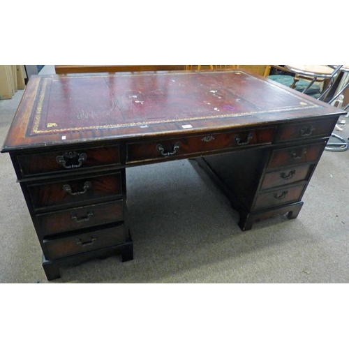 333 - MAHOGANY TWIN PEDESTAL DESK WITH LEATHER INSET TOP & 9 DRAWERS, 76CM TALL X 151CM LONG