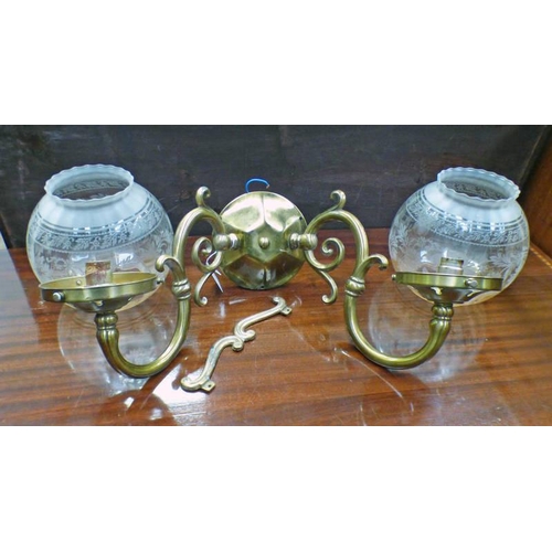 529 - METAL 2 BRANCH WALL LIGHT FIXTURE WITH DECORATIVE GLASS SHADES