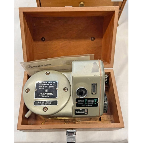 1212 - PRECISION ANEROID BAROMETER MK2 BY NEGRETTI & ZAMBRA COMPANY IN ITS WOODEN CASE