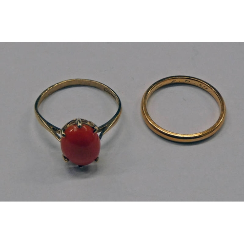 246 - 18CT GOLD WEDDING BAND, RING SIZE - K, 1.9 G & 9CT GOLD CORAL SET RING - 1.7 G