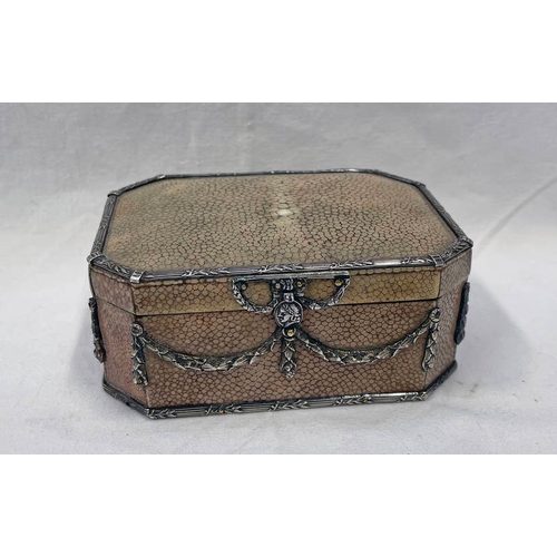 262 - GEORGE V SILVER MOUNTED SHAGREEN JEWELLERY BOX WITH FITTED INTERIOR DECORATED WITH FLORAL SWAGS, LON... 