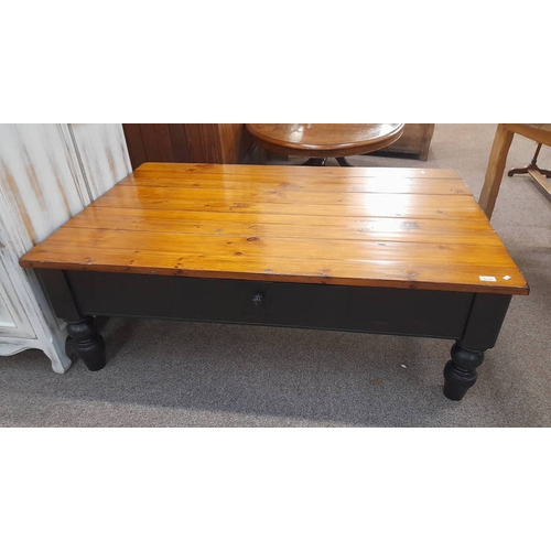 RUSTIC PINE COFFEE TABLE WITH SINGLE DRAWER ON TURNED SUPPORTS 141 CM LONG