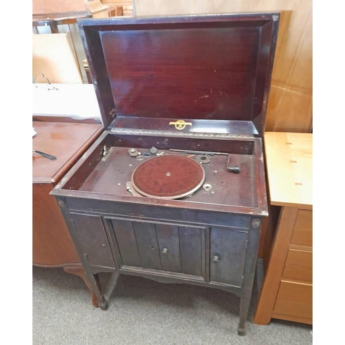 16 - MAHOGANY CASED COLUMBIA GRAMAPHONE 86 CM TALL