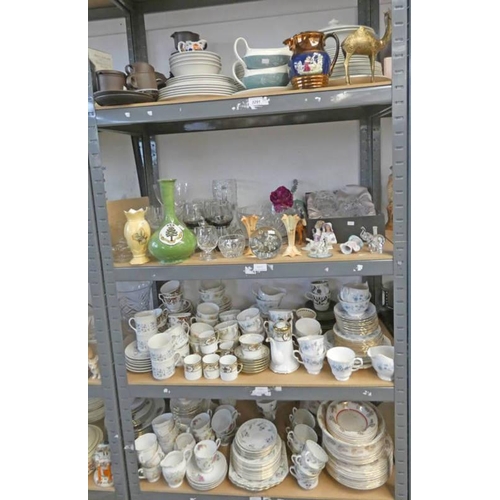 3291 - SELECTION OF VARIOUS ITEMS INCLUDING CRYSTAL BOWLS, TEA SETS, ROYAL DOULTON DINNERWARE AND OTHERS OV... 