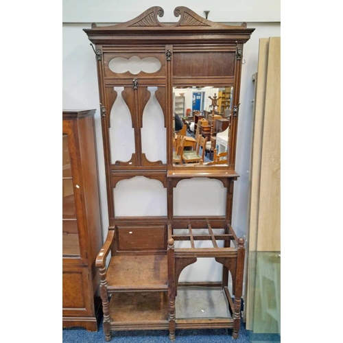 539 - 19TH CENTURY OAK HALL STAND WITH MIRROR BACK ON TURNED SUPPORTS, 99CM WIDE