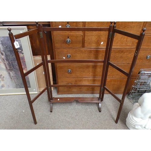 5511 - MAHOGANY FOLDING TOWEL RAIL