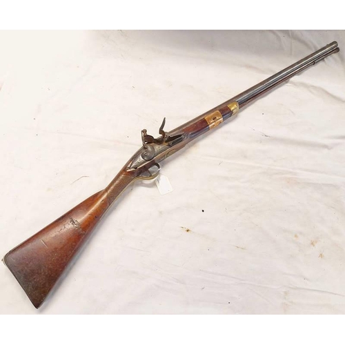 1070 - 15 BORE FLINTLOCK COACHING CARBINE OR SPORTING GUN BY RICHARDS, 24.5'' SIGHTED BARREL, LOCK SIGNED  ... 