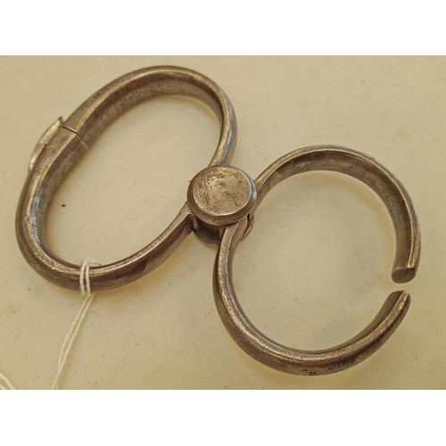 1326 - VINTAGE HYATT NIPPER' HANDCUFFS