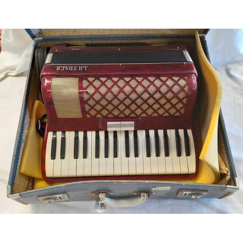 1338 - LA TOSCA ACCORDION IN CASE