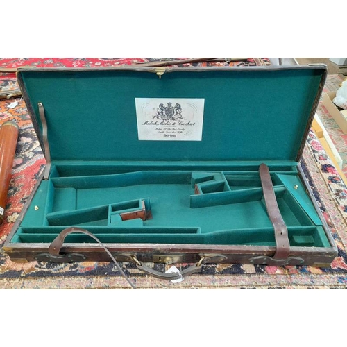 1440 - FITTED LEATHER WOOD & BRASS GUN CASE FOR A PAIR OF SPORTING GUNS