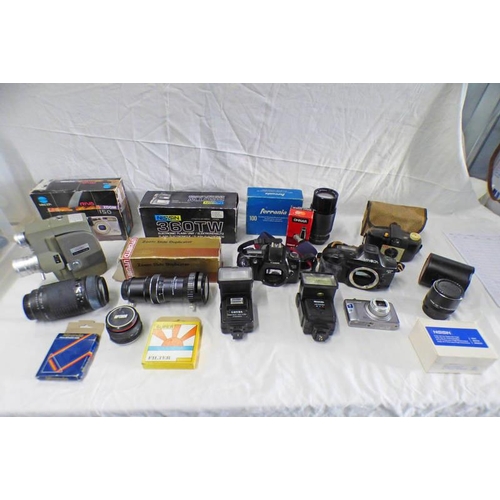 2154 - SELECTION OF CAMERAS, LENSES, CAMERA EQUIPMENT ETC TO INCLUDE MINOLTA DYNAX 9 XI, CANON EOS 500, AUT... 