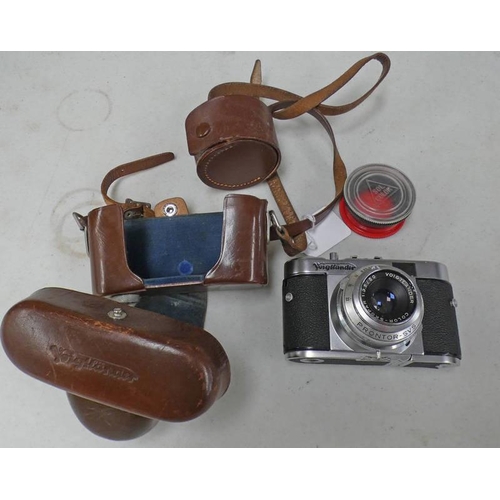 2170 - VOIGTLANDER VITO B CAMERA WITH VOIGTLANDER COLOUR - SKOPAR 1:3.5/50 LENS AND A LEATHER VOIGTLANDER C... 