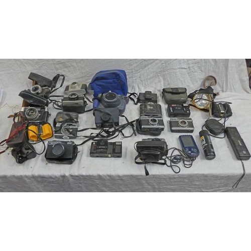 2199J - SELECTION OF CAMERAS INCLUDING FOUJI FILM INSTAX 200, ZENIT LC-A, BENTLEY BX-3, MINOLTA 24 RAPID AND... 