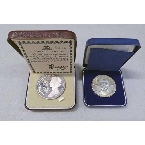 2343 - 1971 CITY OF YORK 1900TH ANNIVERSARY HALLMARKED SILVER MEDAL, 31.4G, IN CASE OF ISSUE & 1977 BIRMING... 