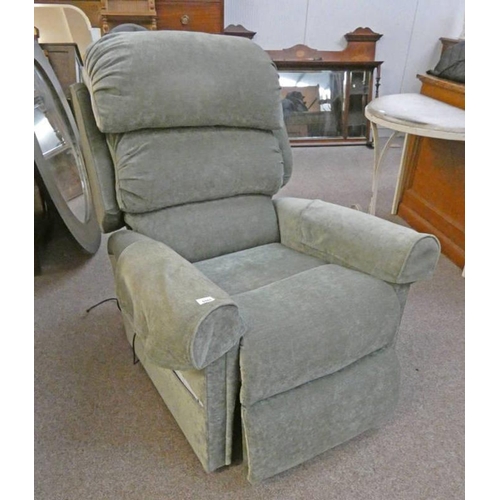 5507 - GREEN FABRIC RECLINING ARMCHAIR