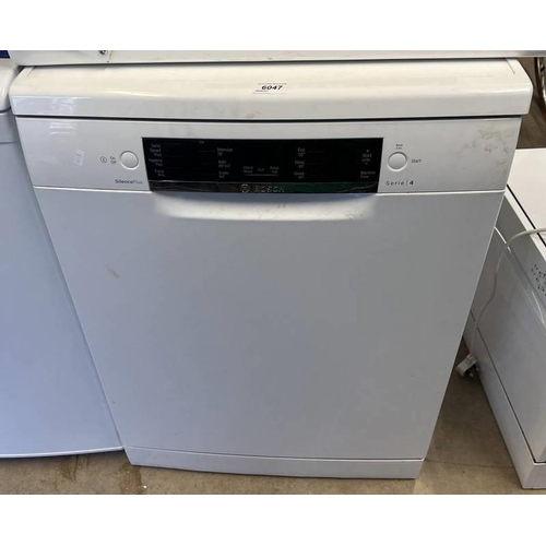 6047 - BOSCH SILENCE PLUS SERIE 4 DISH WASHER