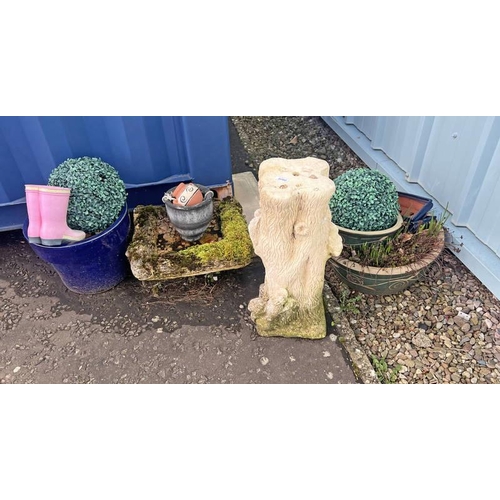 6090 - GARDEN ORNAMENTS, CERAMIC FLOWER POTS ETC