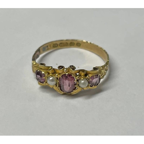 7 - 15CT GOLD PEARL & GARNET SET RING WITH ENGRAVED MOUNT, HALLMARKED BIRMINGHAM 1869