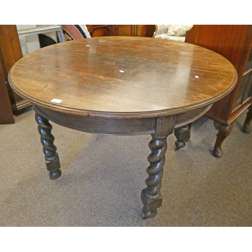 545 - 19TH CENTURY OAK EXTENDING DINING TABLE ON BARLEY TWIST SUPPORTS, 114CM LONG