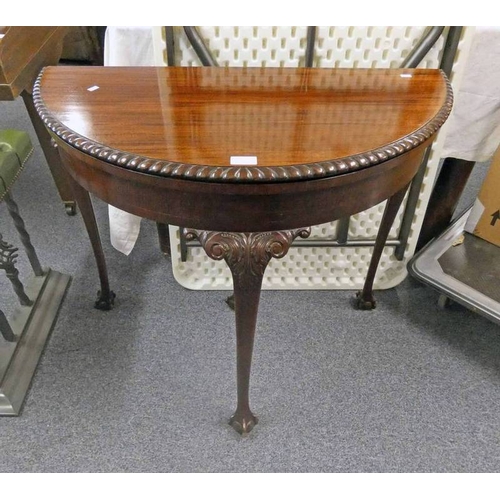 548 - 19TH CENTURY STYLE MAHOGANY FLIP-TOP GAMES TABLE WITH SINGLE DRAWER ON BALL & CLAW SUPPORTS, 84CM WI... 